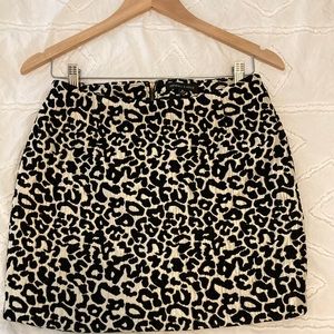 KENDALL & KYLIE BLACK & GOLD CHEETAH MINI SKIRT. Size Small